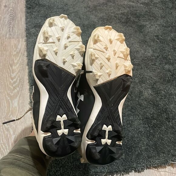 Under Armour Toddler Cleats - Picture 4 of 8